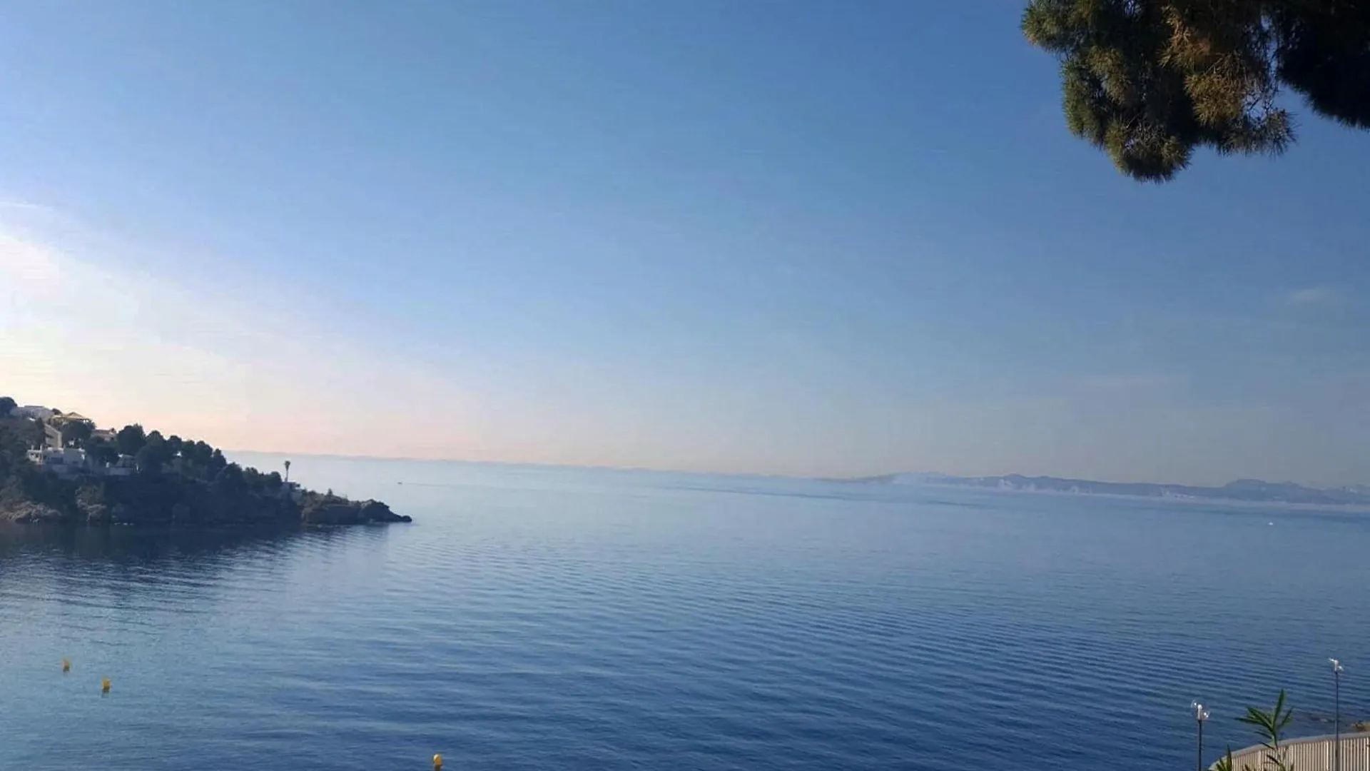 Beautiful Apartment Near Canyelles Town Roses