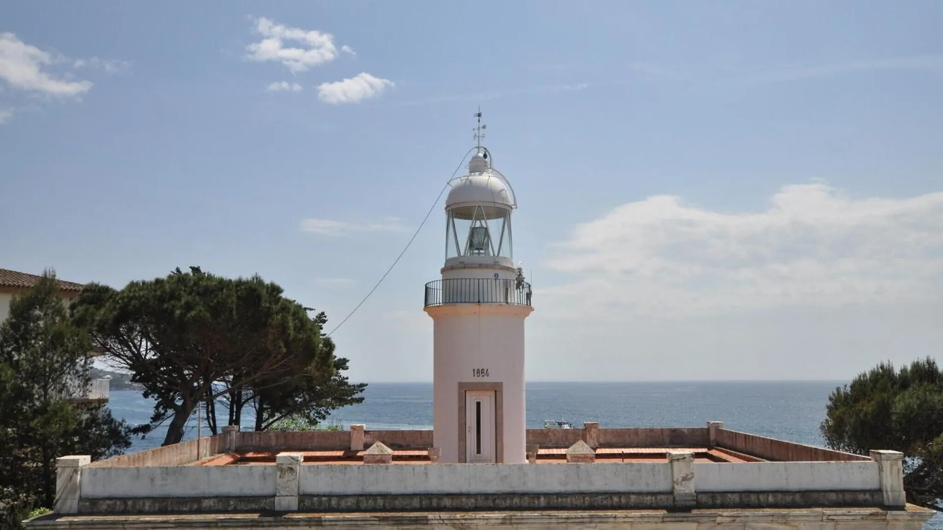 Beautiful Apartment Near Canyelles Town Roses