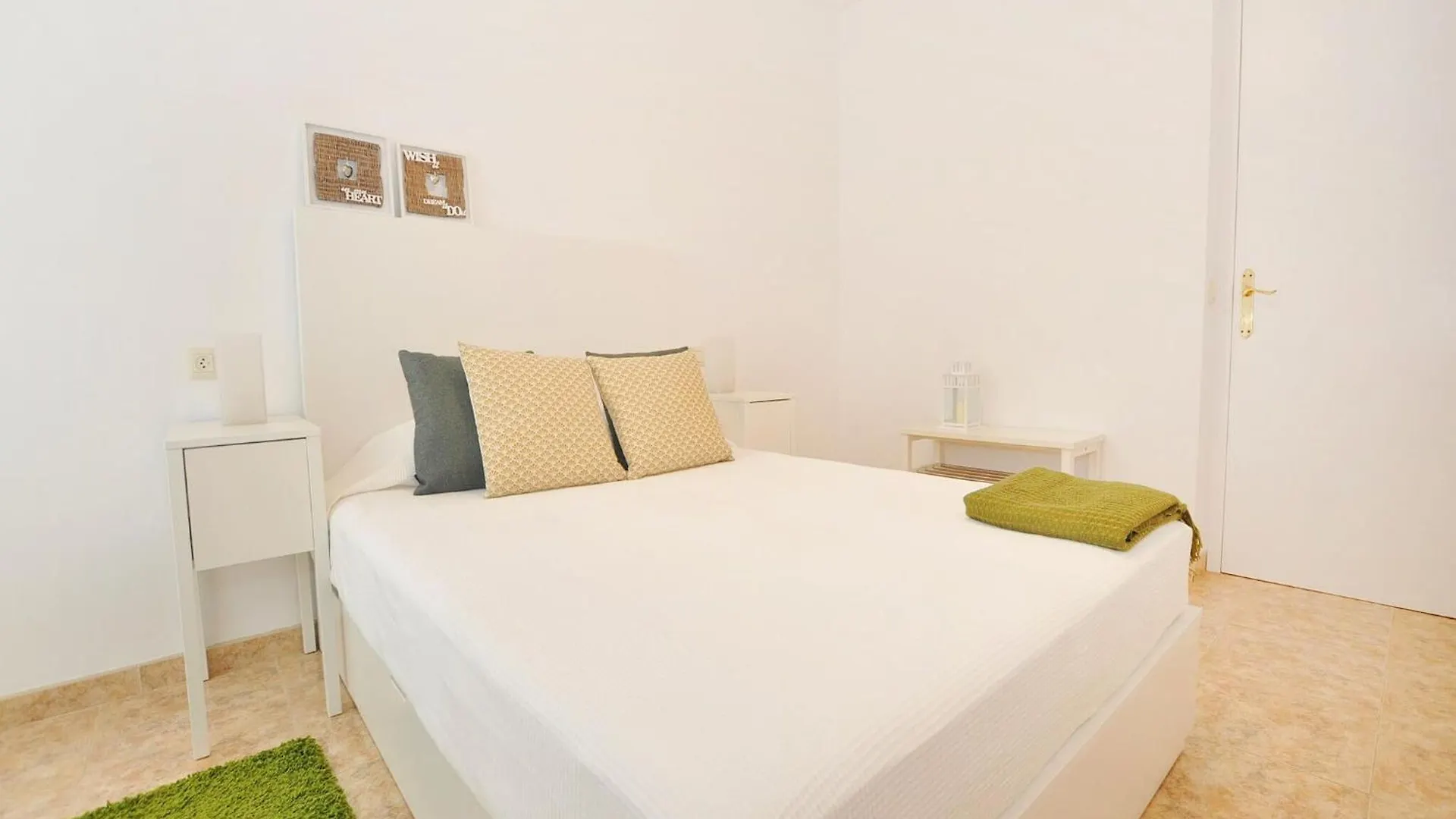 Beautiful Apartment Near Canyelles Town Roses